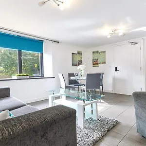 https://suitestayzzz.hotels-newcastle-upon-tyne.com